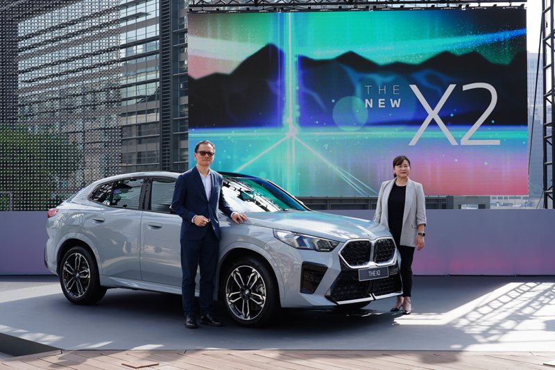 BMW總代理汎德公司總經理李昀潔(右)與BMW Group 台港澳執行董事Raymond Tan(左)。 記者趙駿宏／攝影