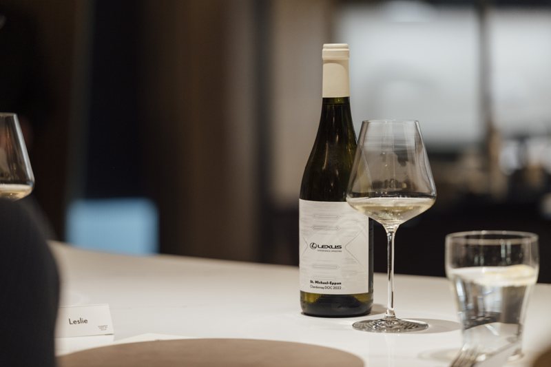 Lexus特選的夏多內白葡萄酒，來自義大利聖米歇爾‧亞潘酒莊。 圖／Lexus提供